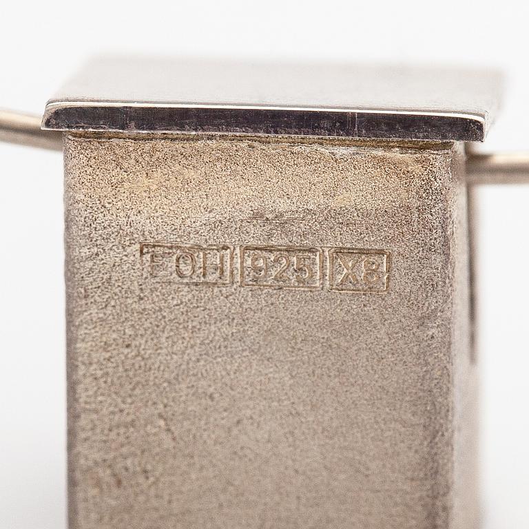 Pekka Piekäinen, A sterling silver necklace "Bird house". Platinoro, Turku 1999.