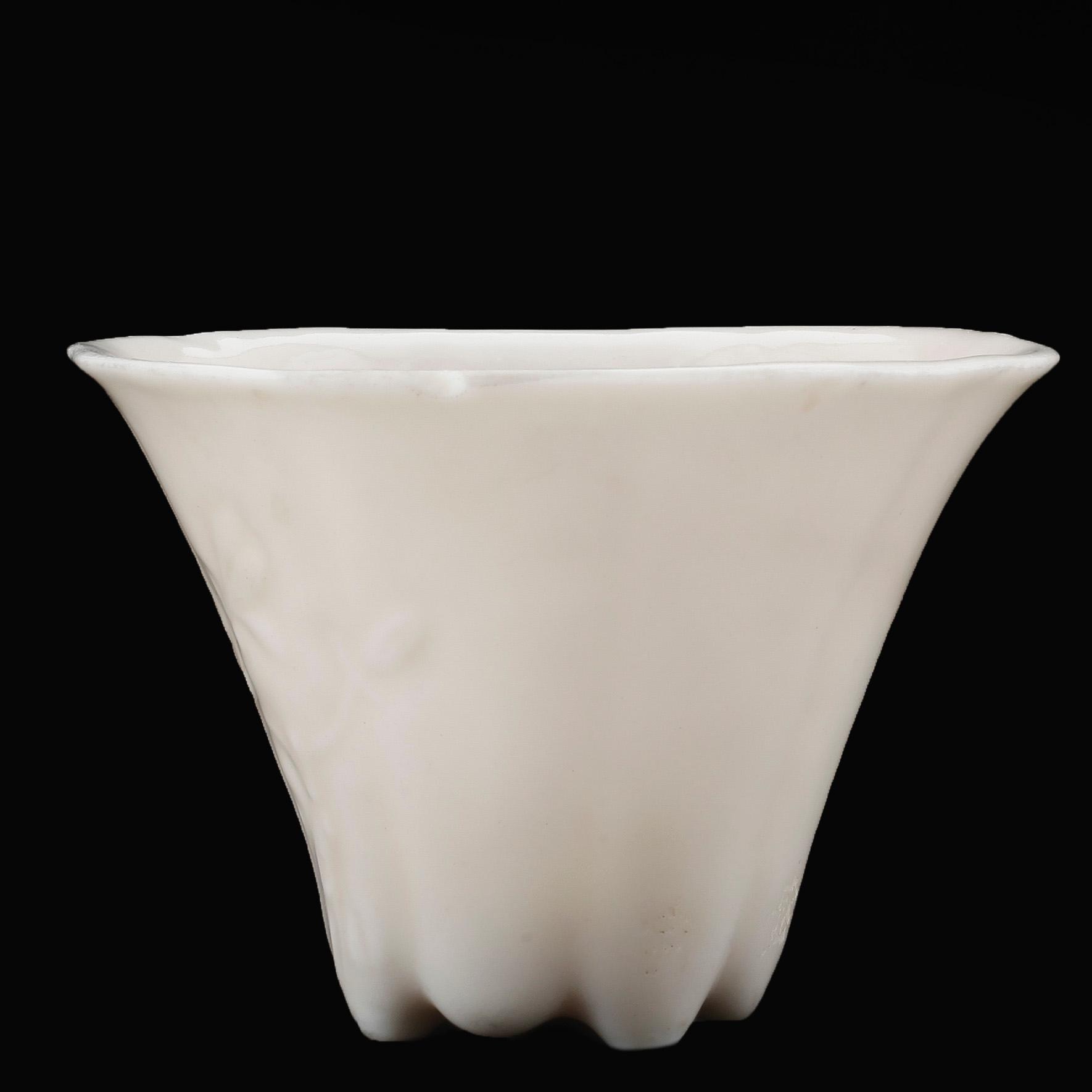 VINBÄGARE, porslin, Kina 1700-tal.