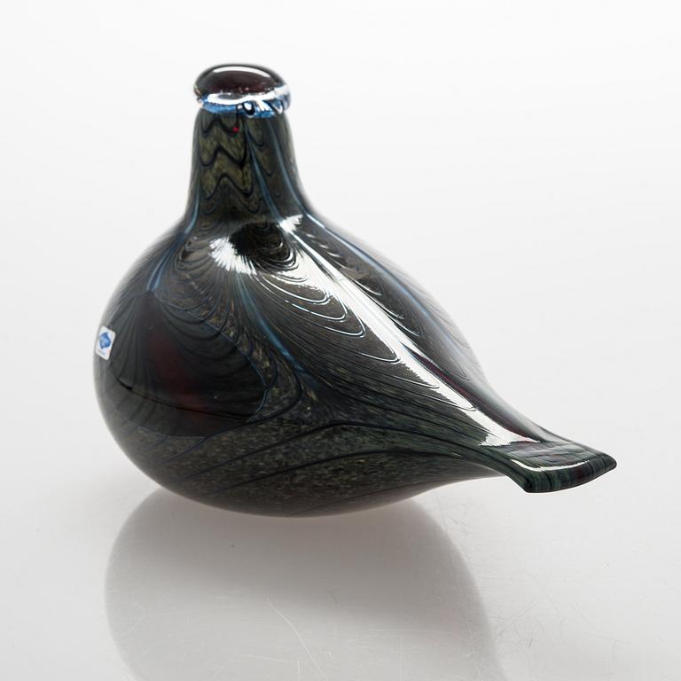 Oiva Toikka, a glass bird, signed O. Toikka Nuutajärvi.