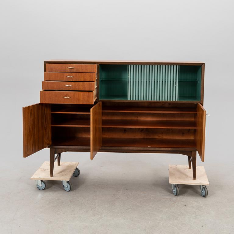 A 1950/60s teak sidebaord/cabinet.