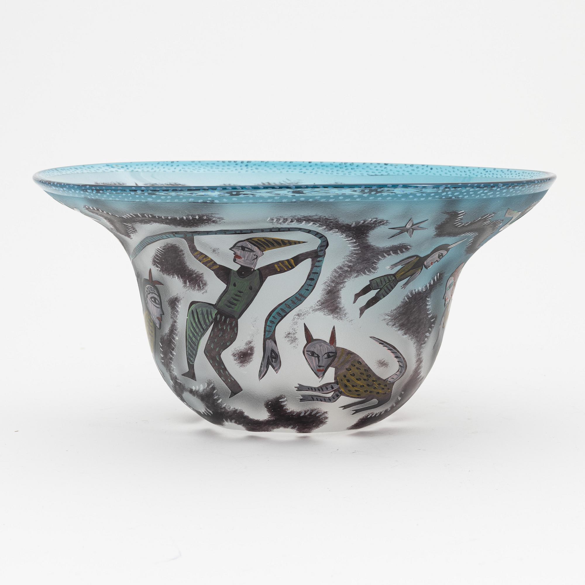 Ulrica Hydman-Vallien, a unique glass bowl from Kosta Boda.