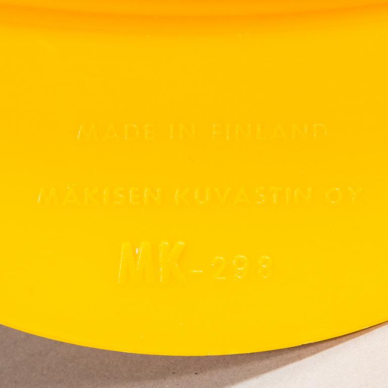 An interior set in red plastic from the 1970s, 7 parts.