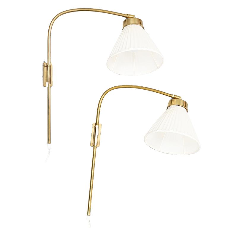 Josef Frank, a pair of brass wall lamps no 2484, Svenskt Tenn, Sweden.