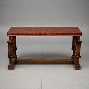 BORD, Art deco, 1900-talets första hälft.