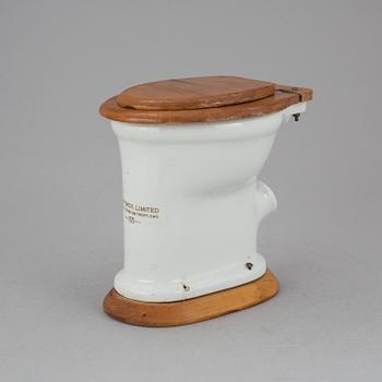 MODELLTOALETT, porslin, Twyfords limited, 1900-talets början.