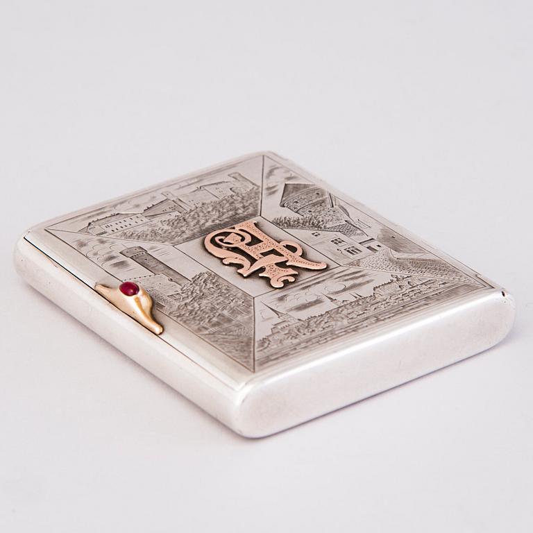 An Estonian silver cigarette case, H. Raadus & Posipov, early 1930s.