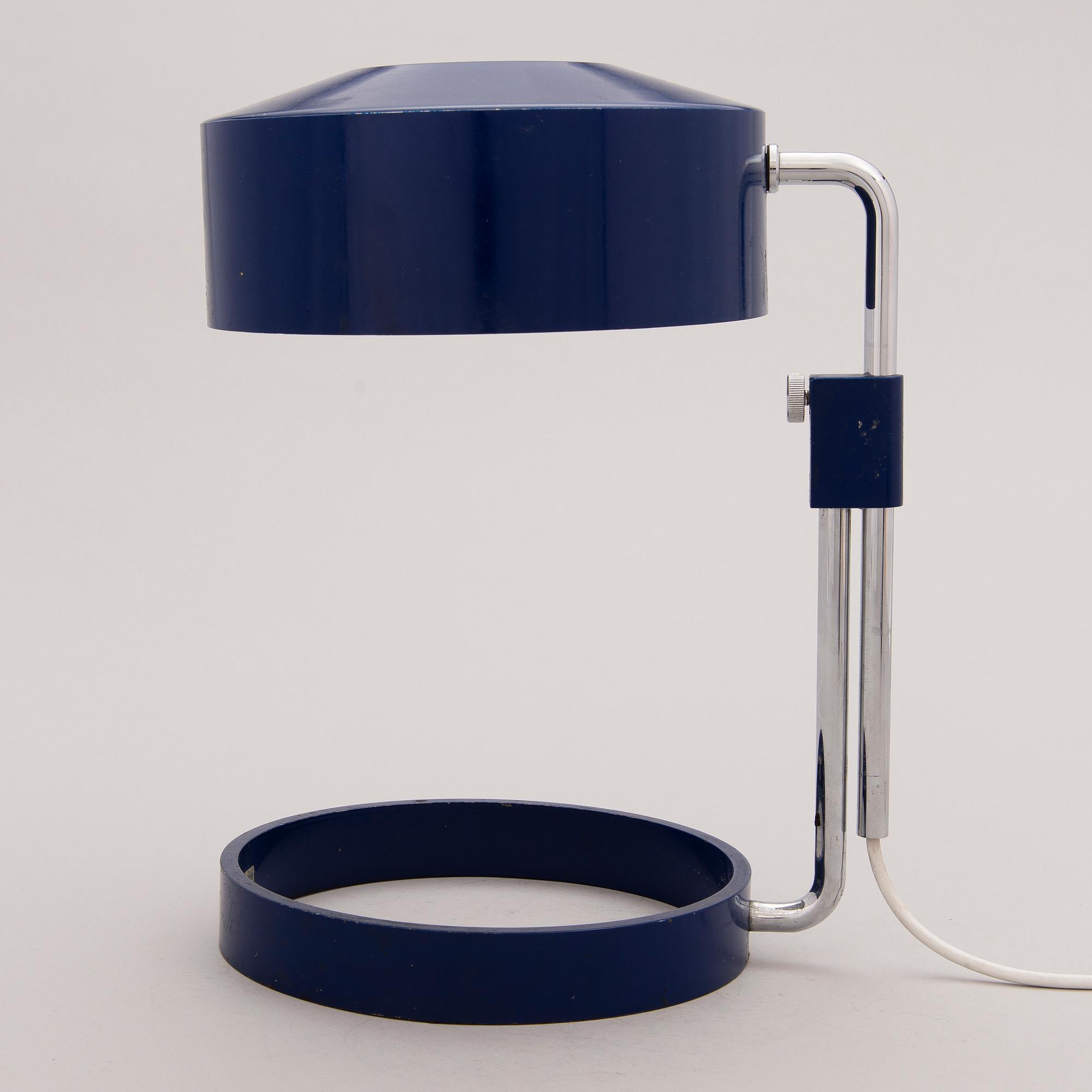 A table lamp, Phosco, England, last quarter of the 20th Century.