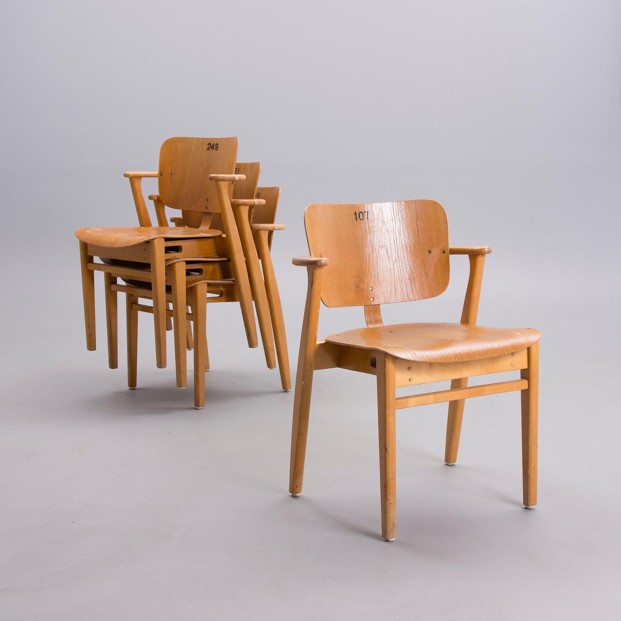 ILMARI TAPIOVAARA, tuoleja, 4 kpl, "Domus", Keravan Puuteollisuus, 1950-luku.