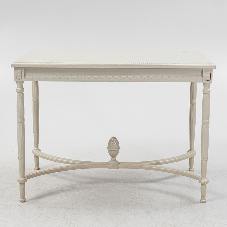 A Gustavian style 6-piece furniture suite, P.A. Eklund Bispgården, mid 20th Century.