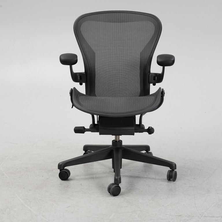 Don Chadwick/Bill Stump, skrivbordsstol, "Aeron", Herman Miller.