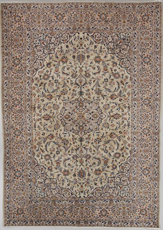 MATTA, Keshan, ca 358X250 cm.