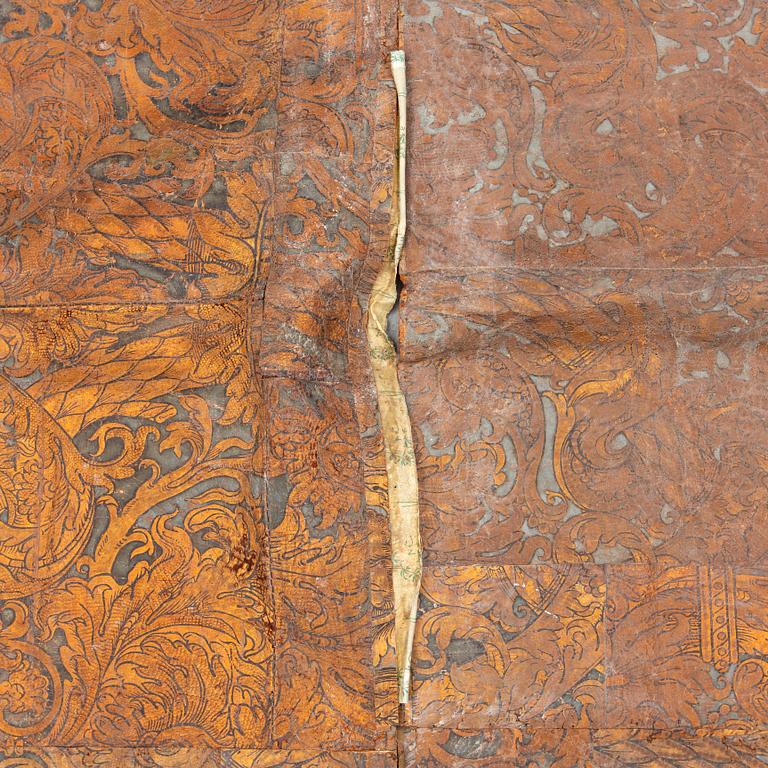 GILT LEATHER/WALLPAPER, probably Italy 17/18th century.