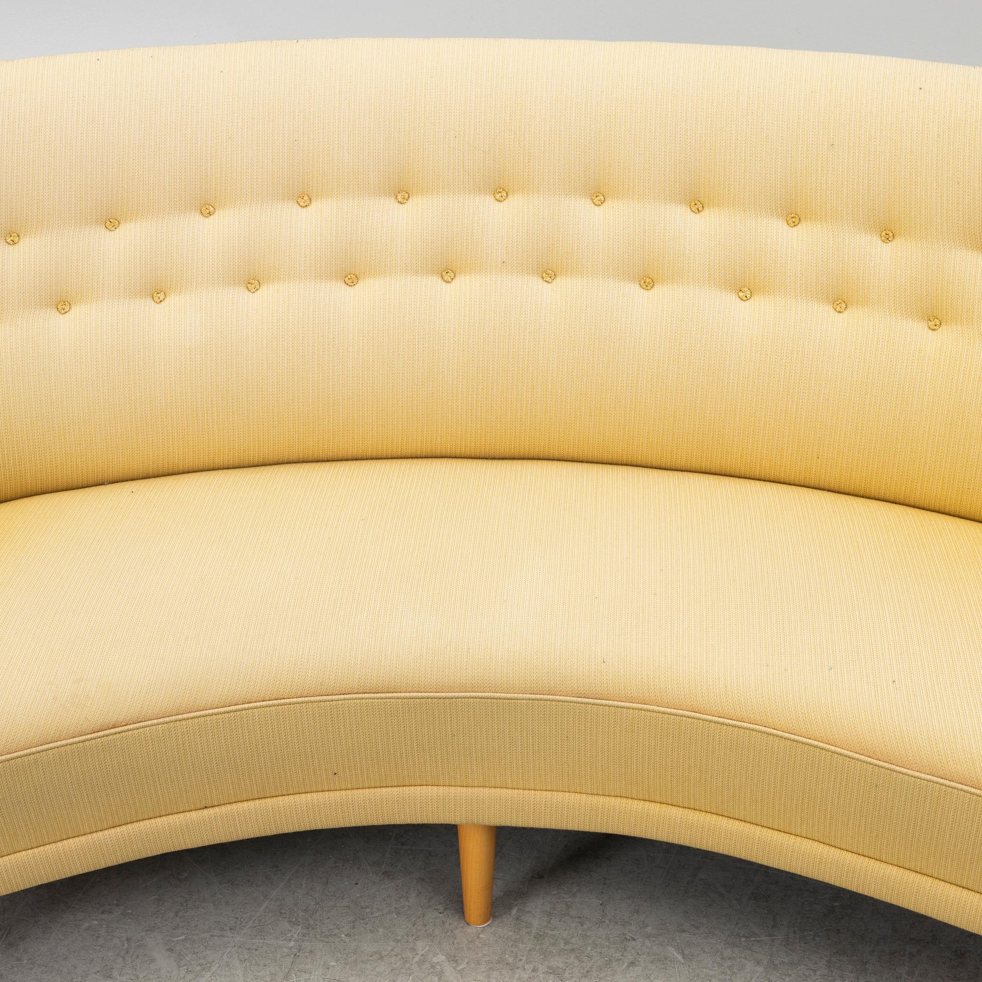 Carl Malmsten, a sofa, 'Samsas rund', AB O.H. Sjögren, Tranås.