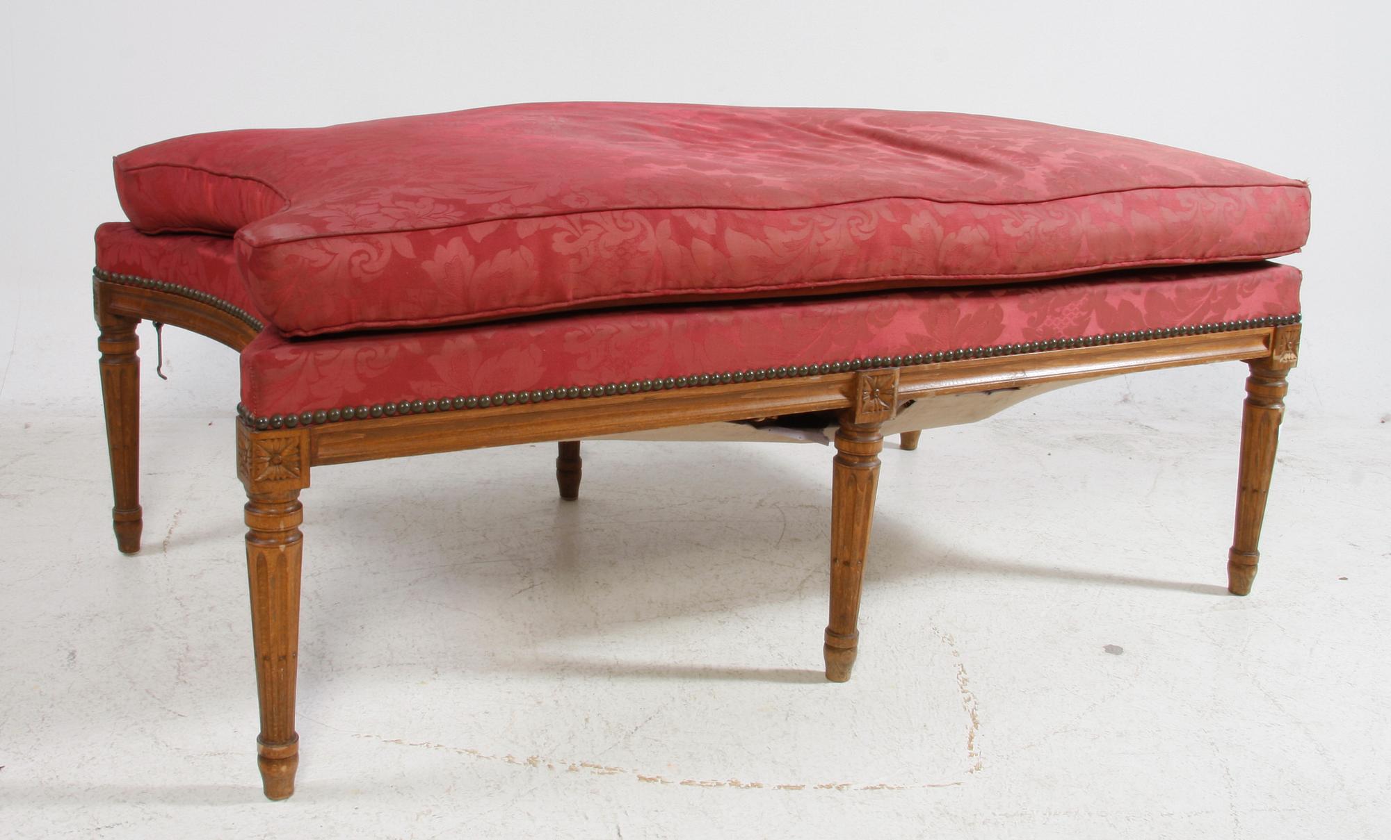 BÄNK, gustaviansk stil. 1800/1900-tal.