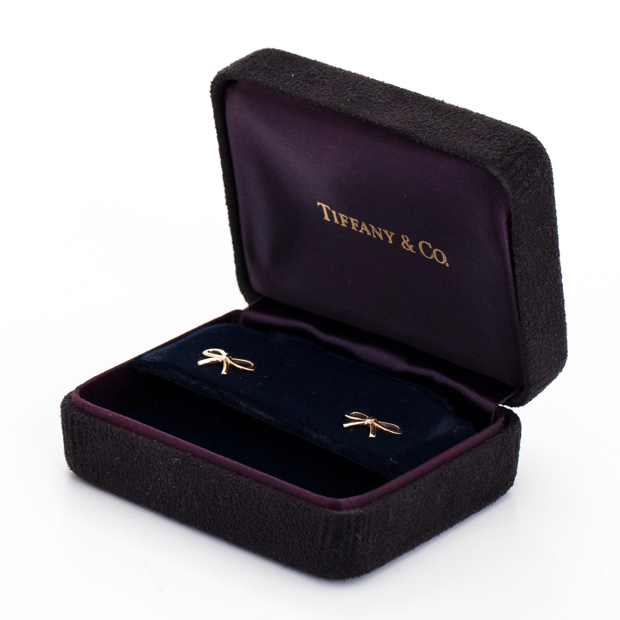 Tiffany & Co, korvakorut, rusetit, 18K kultaa.