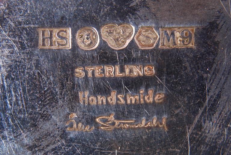 SKÅL samt SALTKAR, ett par, silver. 1900-tal.