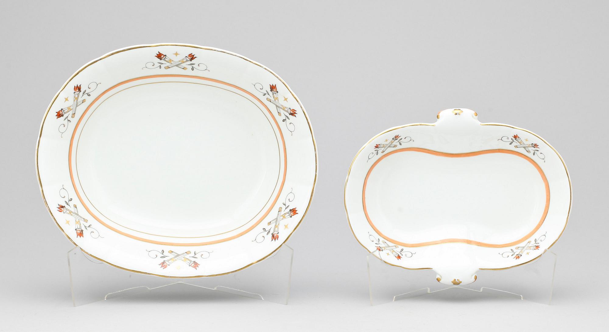 SERVISDELAR, 75 delar, benporslin, "Facklan", Wilhelm Kåge, Gustavsberg, 1930-tal.