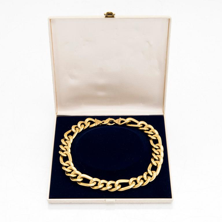 An 18K gold necklace, Italy.