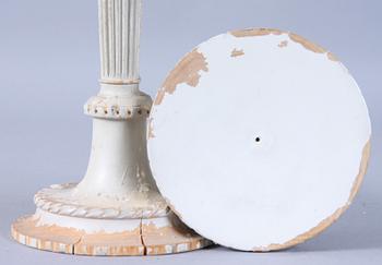 LJUSSTAKAR, ett par, trä, gustaviansk stil, 1900-talets andra hälft.