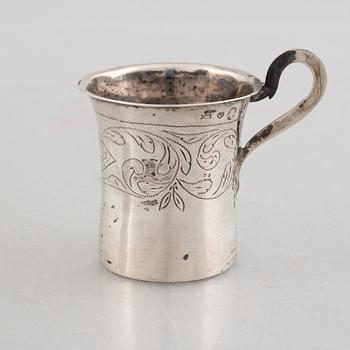 Five silver cups, 18th/19th Century.