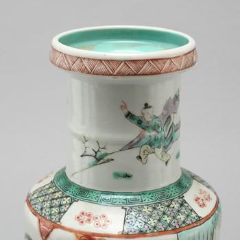 A porcelain vase, China, 20th Century.