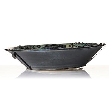 Birger Kaipiainen, a large decorative stoneware dish, Arabia, Finland, probably 1970s.