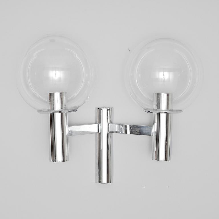 VÄGGLAMPOR, ett par, Hans Agne Jakobsson AB, Markaryd, 1900-talets andra hälft.