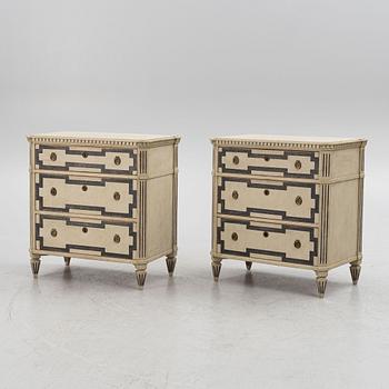 Chests of drawers, a pair, Gustavian style, 20th century.