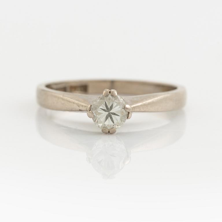 Ringar 3 st,  18K vitguld med briljantslipade diamanter.
