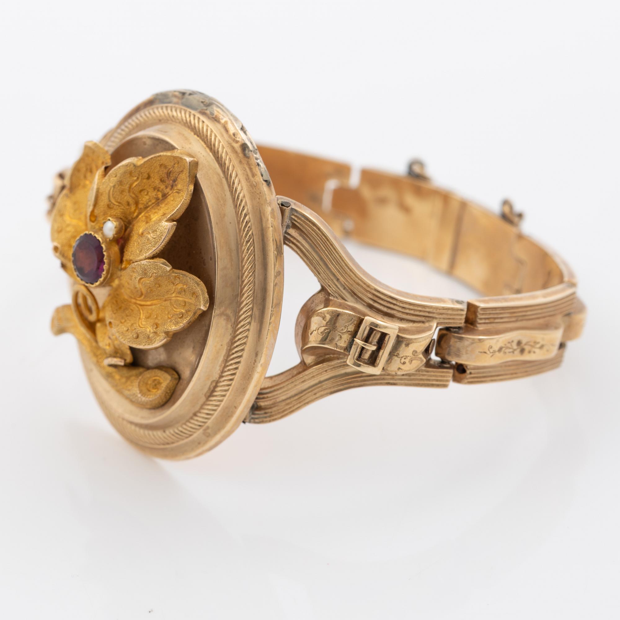 Bracelet, 14K gold with purple glass stone and seed pearl, 19th century,
