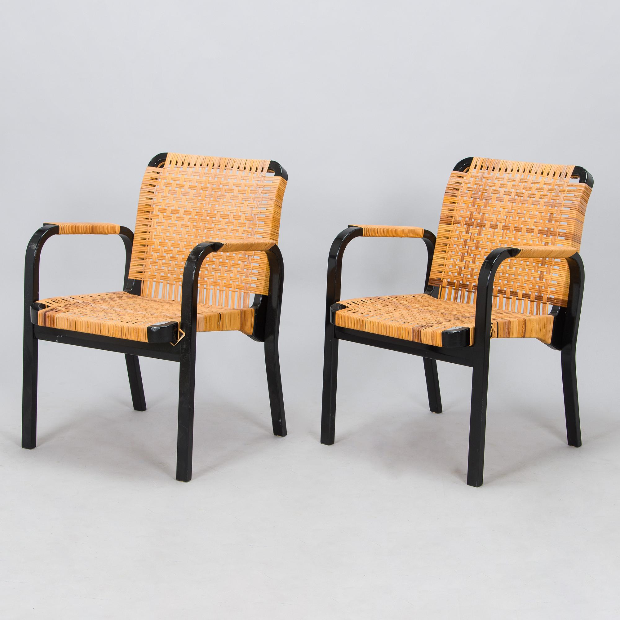 Alvar Aalto, karmstolar, 4 st, modell 45, för Artek 1970-tal.