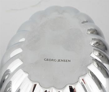 TERMOSKANNA samt PÅSKÄGG, 2 st, rostfritt stål, delvis Sigvard Bernadotte, Georg Jensen, 2000-tal.