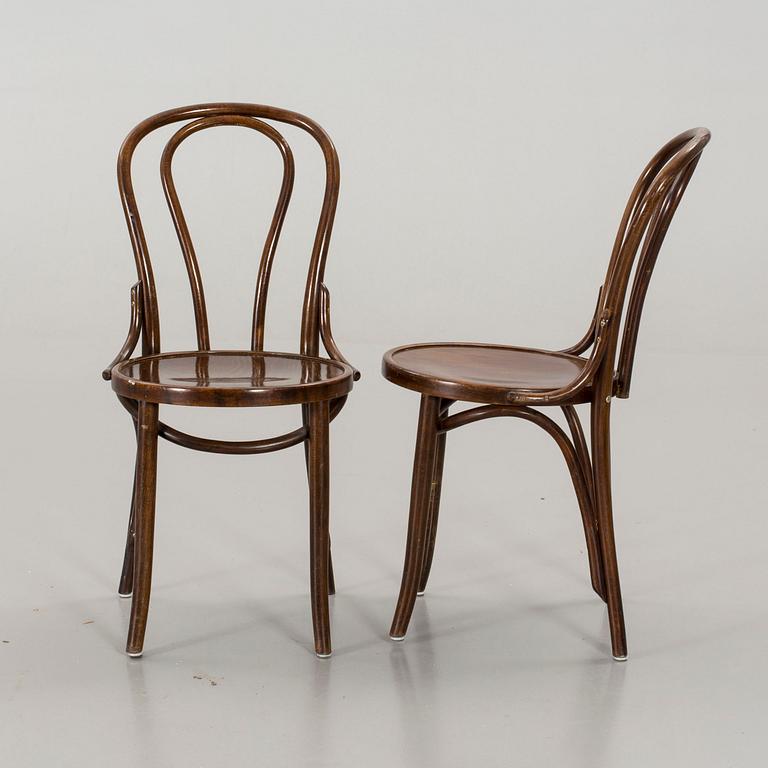 A SET OF 8 THONET STYLE CHAIRS, 20th century.