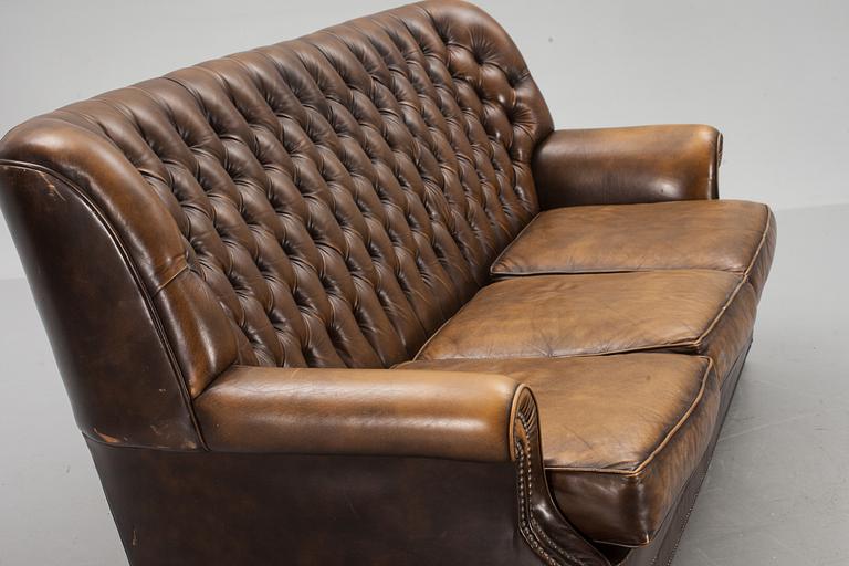 SOFFA, Chesterfieldmodell. England, 1900-talets andra hälft.