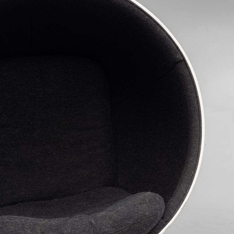 Eero Aarnio, a "Ball Chair", Adelta, Finland, post 1996.