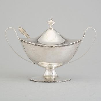 A silver sugar bowl, 1918.