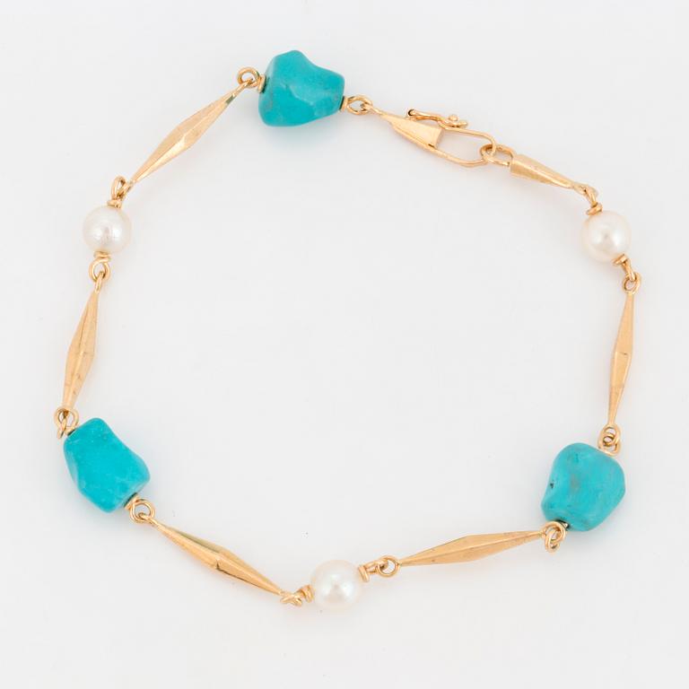 BRACELET, 18K gold, turquoise and cultured pearls.