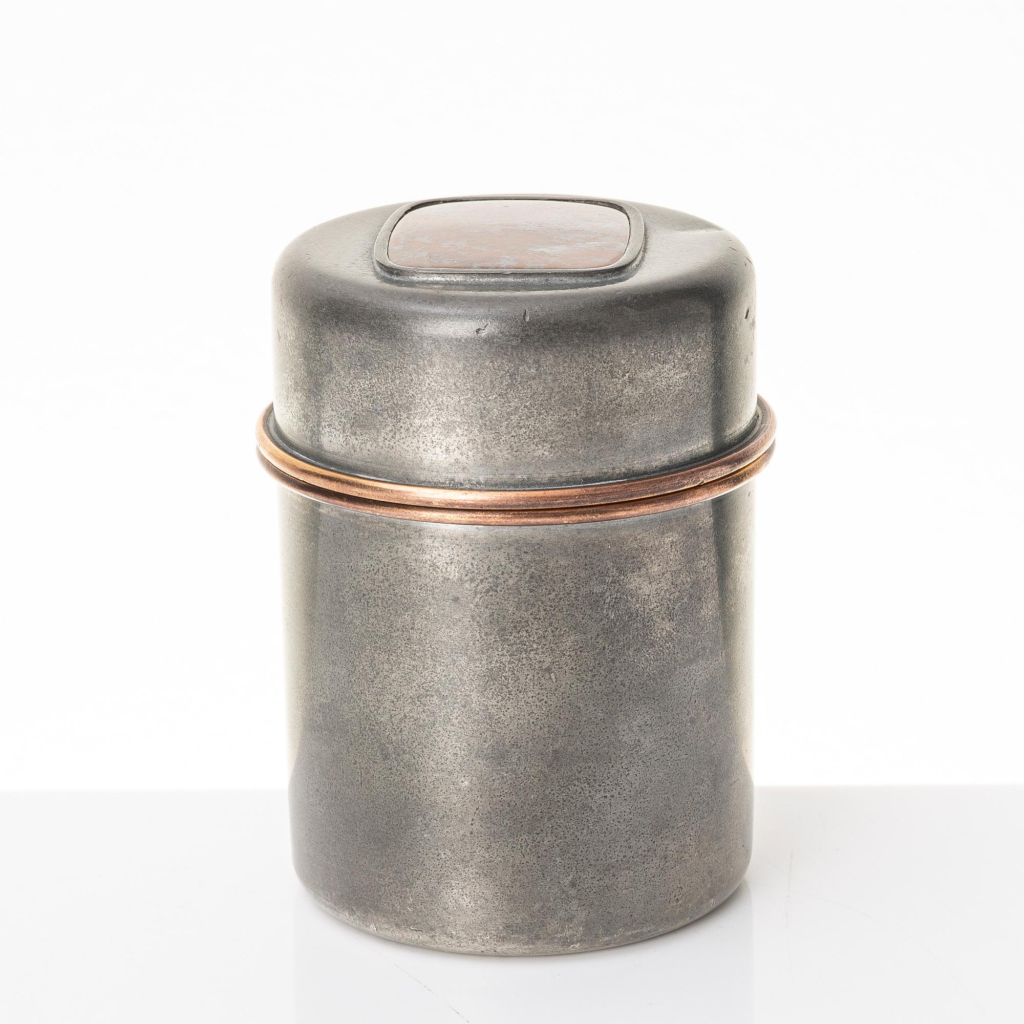 Estrid Ericson, burk med lock, Firma Svenskt Tenn, Stockholm, 1957.