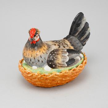 An egg box from the first half of the 20th century.