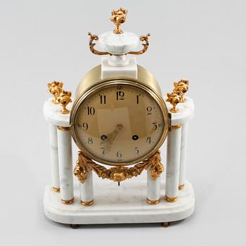 BORDSPENDYL, Westerstrand, Töreboda, omkring 1900-talets mitt.