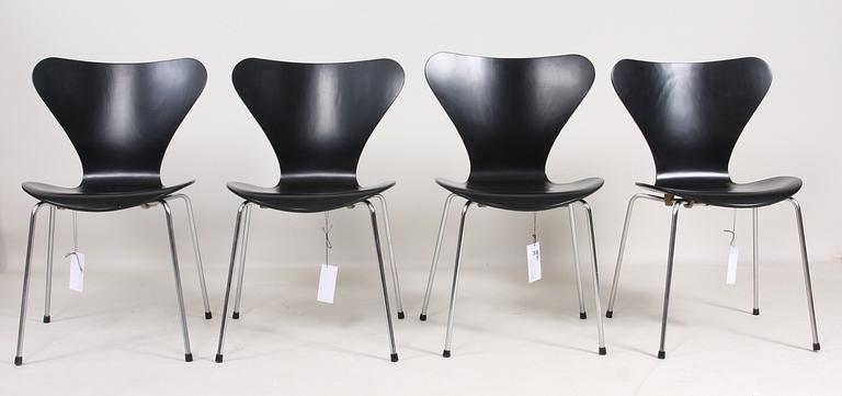 STOLAR, 4 st. Arne Jacobsen för Fritz Hansen, Danmark. "Sjuan-modellen".