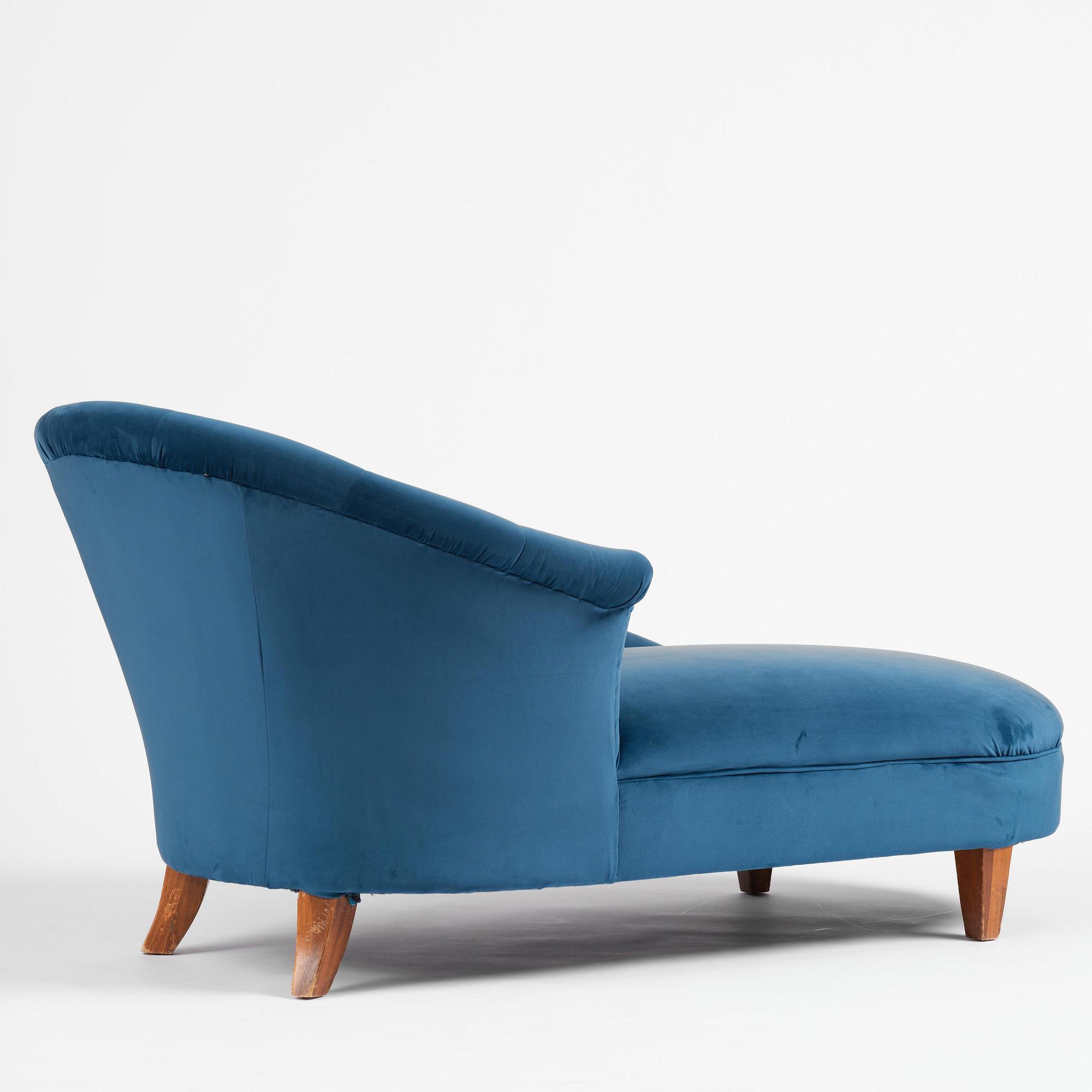 a Swedish Modern chaise longue, mid-20th century.