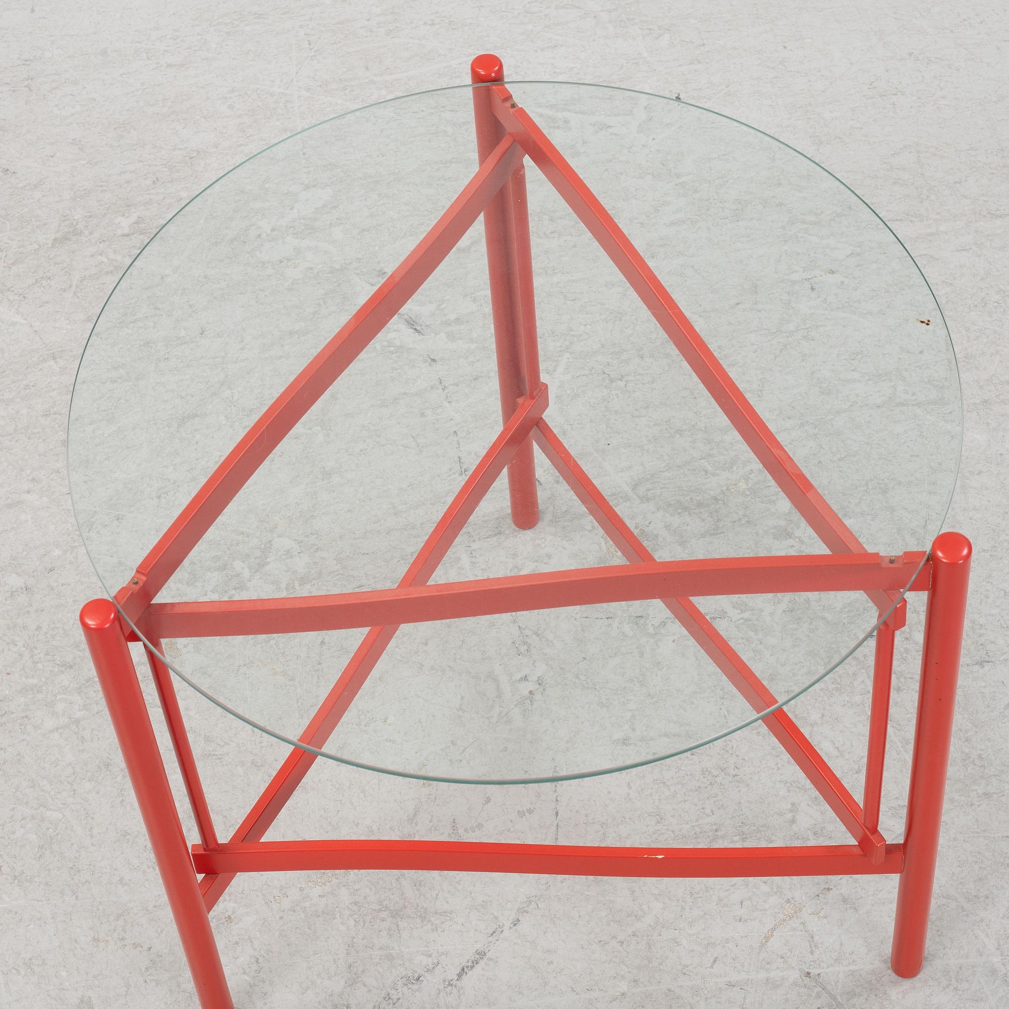 Hans Johansson, soffbord, "Tema", för Karl Andersson & Söner. 2000-tal.