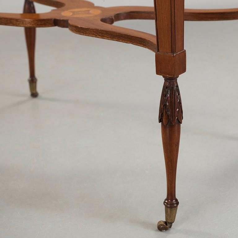 A late Gustavian table by Lars Qvarnberg, master 1801.