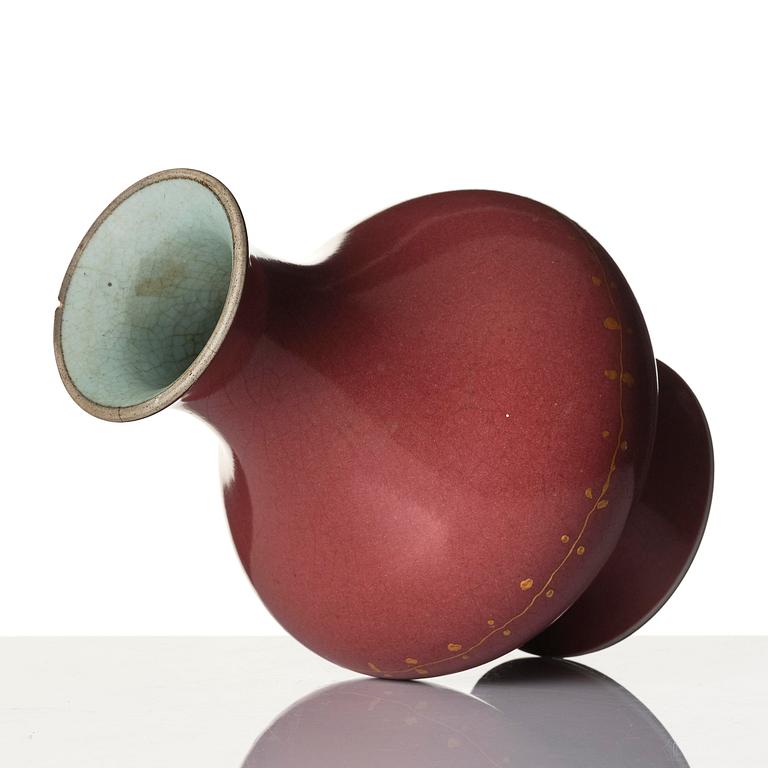 Vas, porslin. Qingdynastin, 1700-tal.