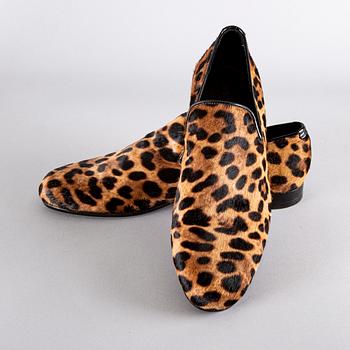 A pair of Jimmy Choo shoes, size 43.