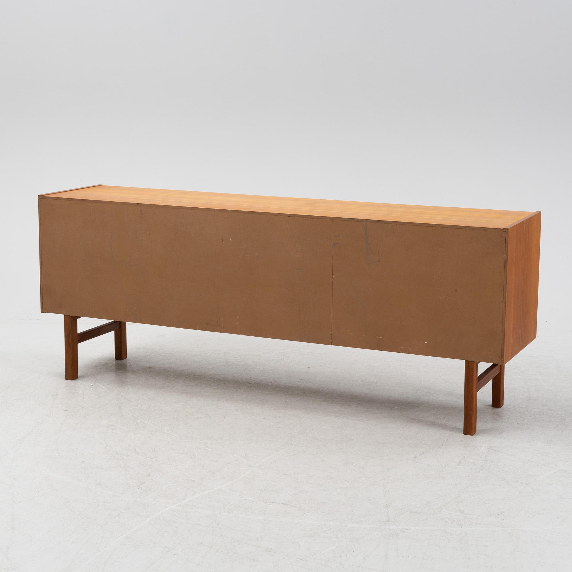 Nils Jonsson, sideboard, "Arild", Troeds, Bjärnum, 1960-tal.