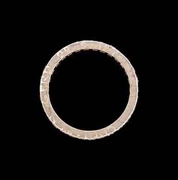 RING, 18 k vitguld med rosenstenar. Thomassons, Stockholm, 1936. Vikt ca 1,5 g.