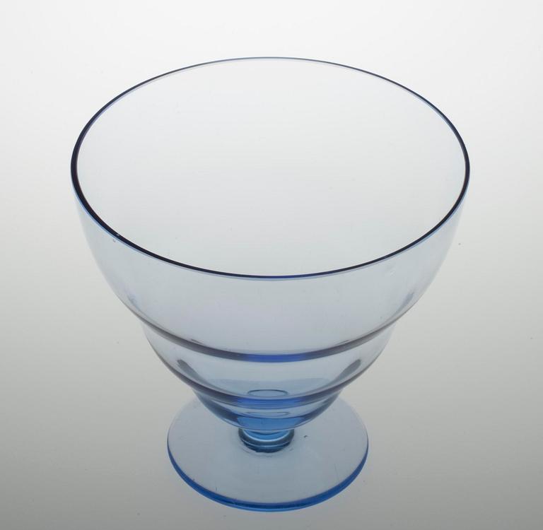 VAS, glas, sign. Gunilla Jung, Karhula.