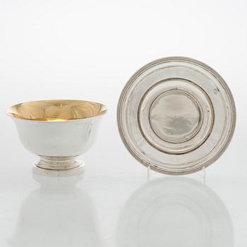 A Swedish parcel-gilt sauceboat, Johan Petter Hedman, Norrköping 1833.